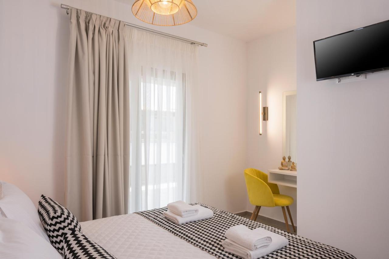 Indigo Blue Seaside Deluxe Apartments Kíssamos Exterior foto